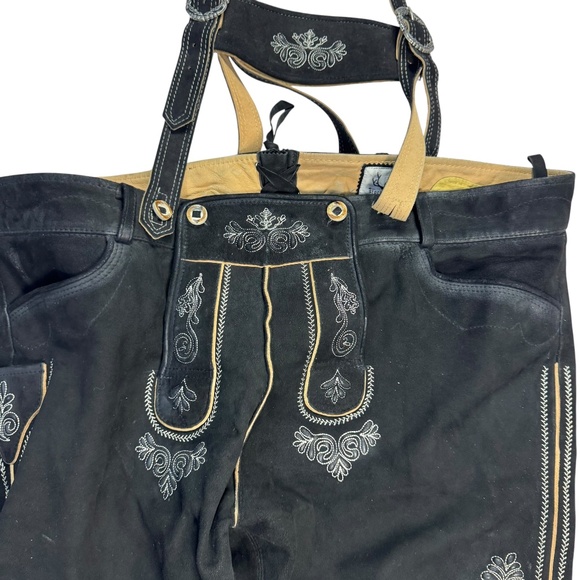 STOCKERPOINT Lederhosen Suede Leather Embroidered Shorts Black Bermuda Size 62 - Picture 3 of 14